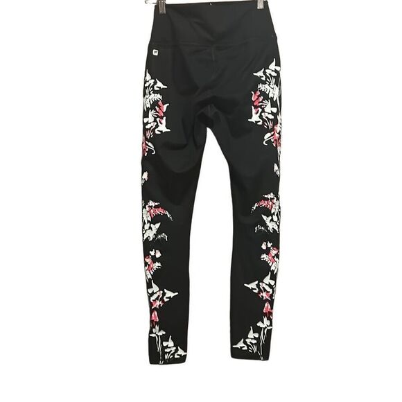 Fabletics Capri leggings size‎ 24in waist - Picture 1 of 5